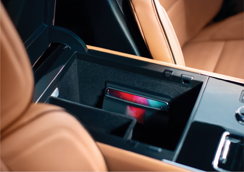The interior of a 2023 Lincoln Aviator® Black Label model is shown in the Flight theme | Lidtke Lincoln in Beaver Dam WI