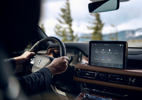 The center touch screen in a 2024 Lincoln Aviator® SUV is shown | Lidtke Lincoln in Beaver Dam WI